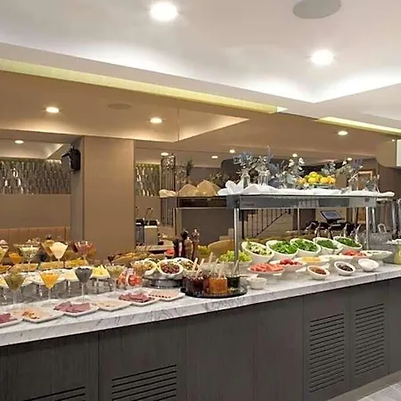 Hotel Mula 5*